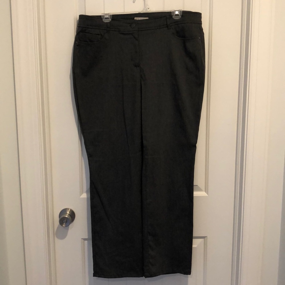 Dana Buchman grey button fly pants. Size 14